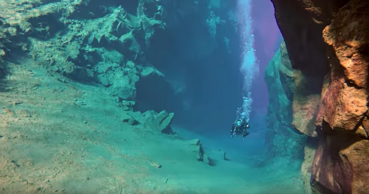 iceland-tectonic-plate-diving
